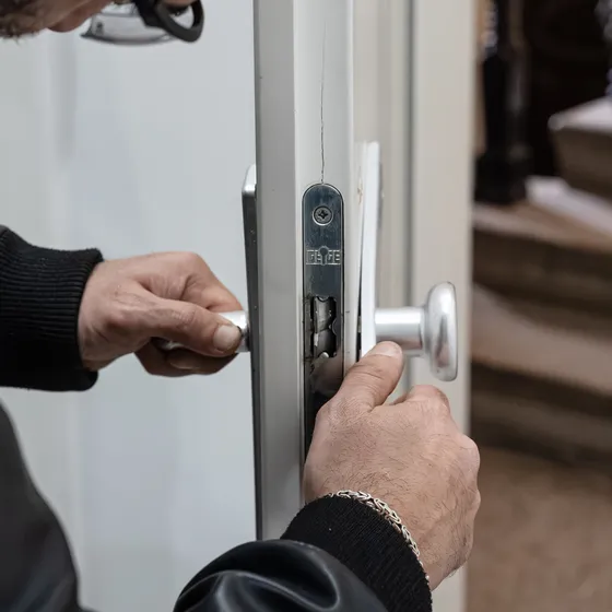 Mier Haimov KeyStar Wien — schadenfreie Türöffnung im Wiener Altbau
