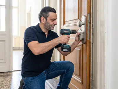 Mechanischer Sicherheitsbeschlag mit Kernziehschutz Wien — Schlüsseldienst-Sofort Festpreis
